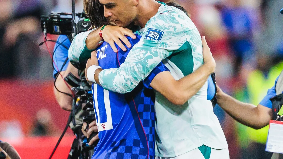 El día que Cristiano despidió a Modric del Mundial en otro partido que agitó el debate sobre su titularidad pese a llevarse el MVP
