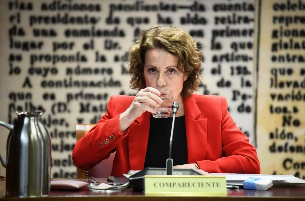 La ex directora de la Agencia Tributaria afirma que se investiga todo el patrimonio de Zapatero: "Es nuestra obligación"