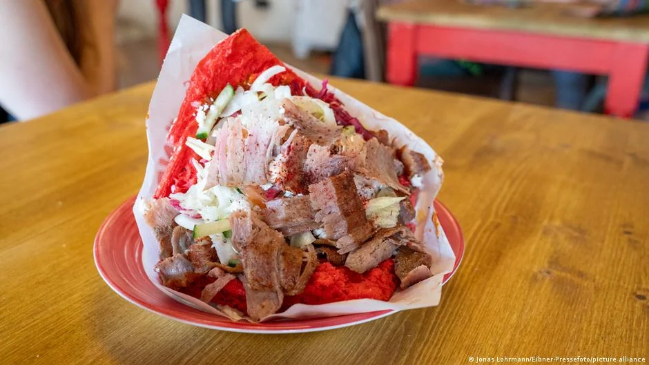 Almanya'da çilekli döner çılgınlığı yaşanıyor