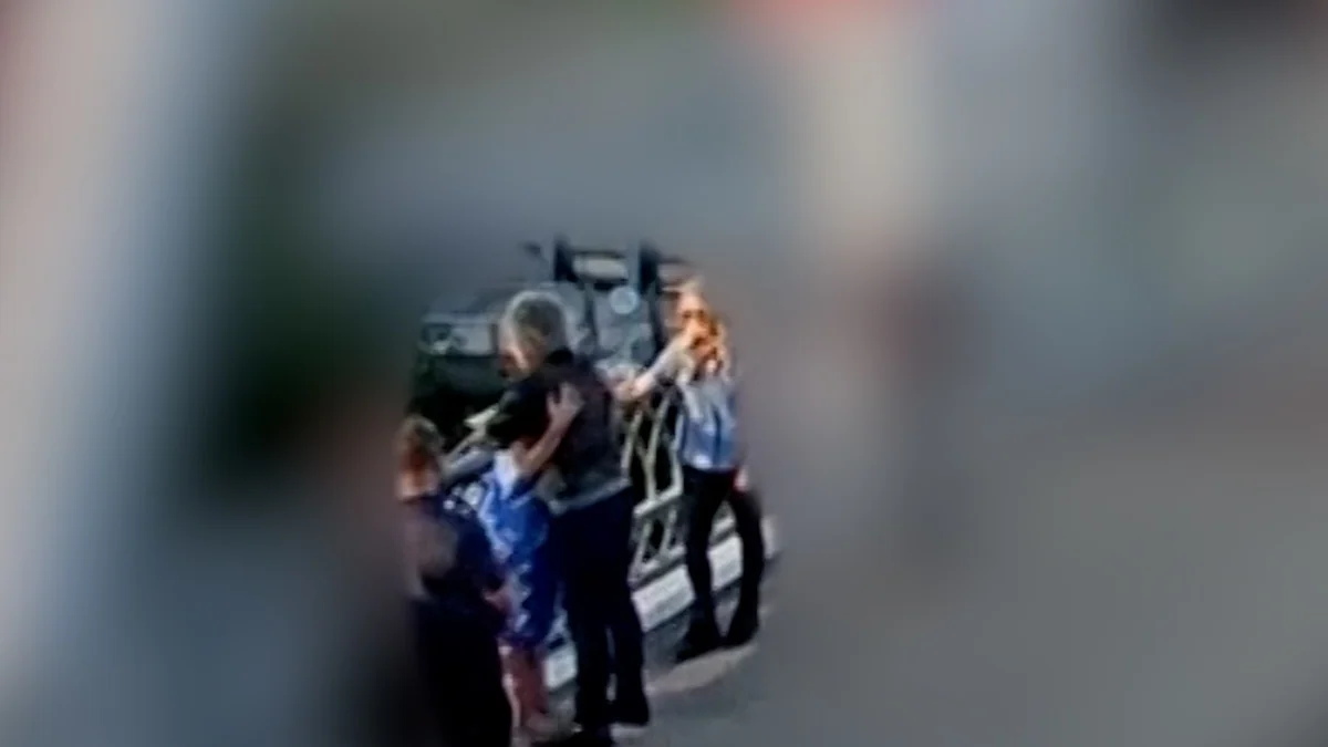 El abrazo 'viral' de Jon Bon Jovi a una mujer protegió muchas más vidas: una investigación concluye que la difusión de su gesto redujo "significativamente" las muertes por suicidio en Tennessee
