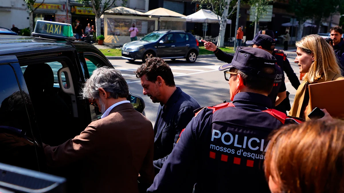 El informe de los Mossos descarta que Isak Andic cayera por una distracción: ni caminaba ni usaba el móvil