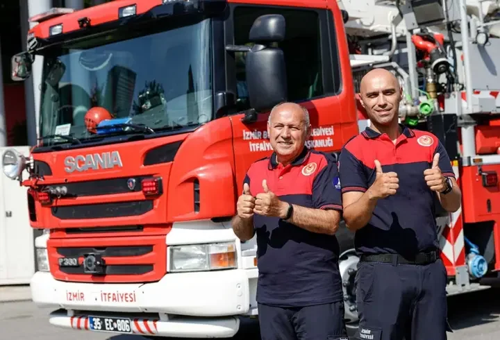 Babalar Günü'nde aynı üniformada iki kuşak