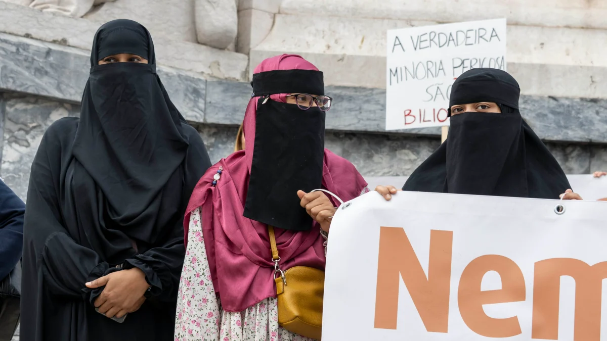 Neues GEsetz: Portugiesisches Parlament will Burkas verbieten