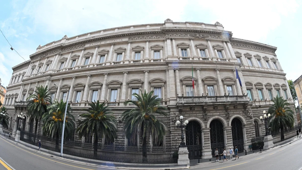 Bankitalia, crescita a 0,6%, poi 0,4% nel 2027. 'Alto rischio da Hormuz'