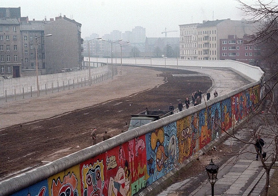 БЕРЛИН, 1987: Город за стеной