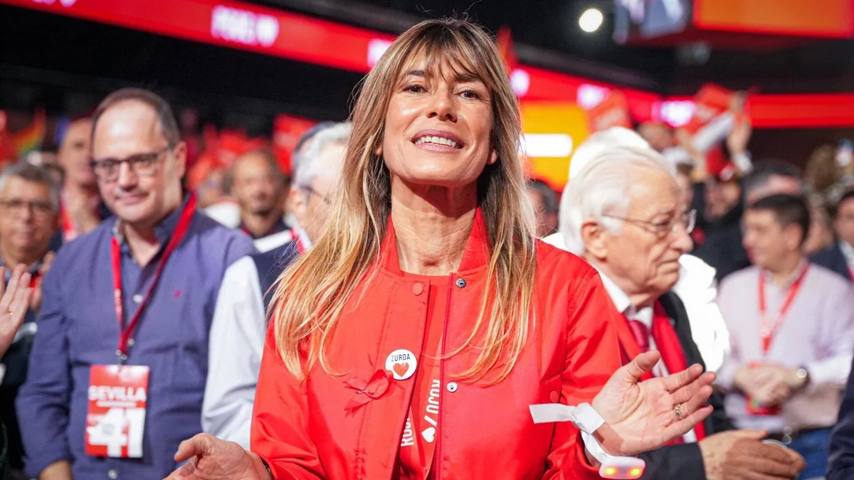Begoña Gómez replica a Peinado que Reino Unido suprimió los sellos en los pasaportes y le acusa de vulnerar derechos