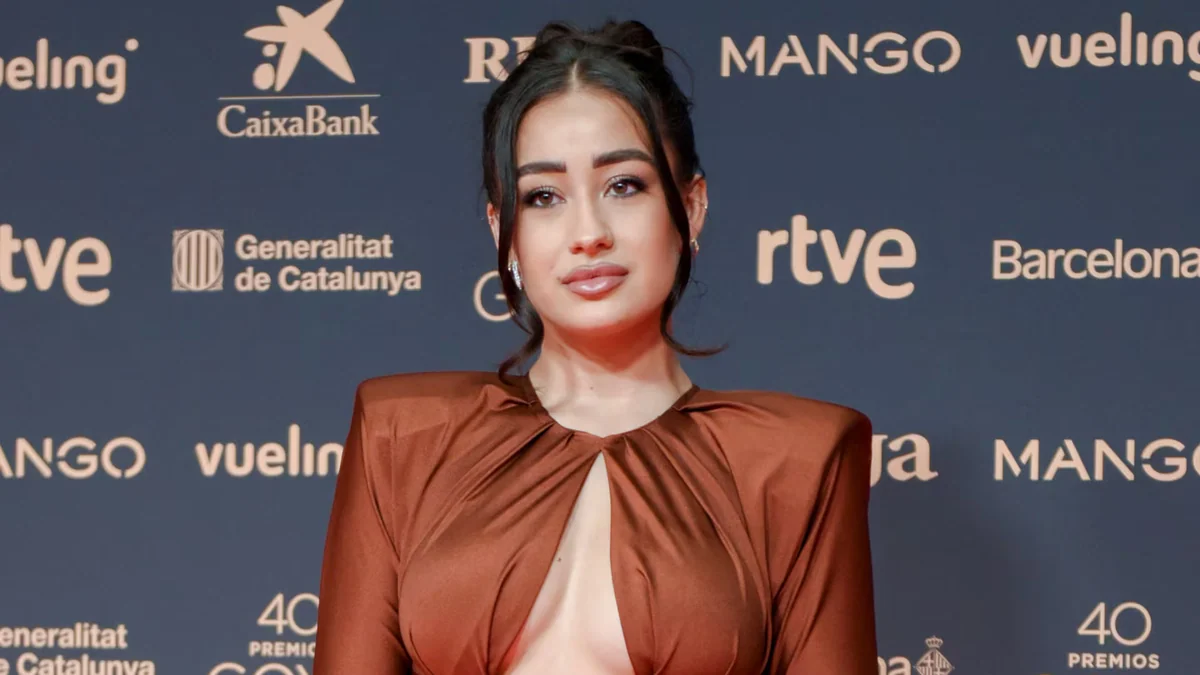 Marina Rivers, a la espera de diagnóstico por un tumor en el pecho, pide a sus seguidoras que se autoexploren: “Ha crecido y me han hecho una biopsia”