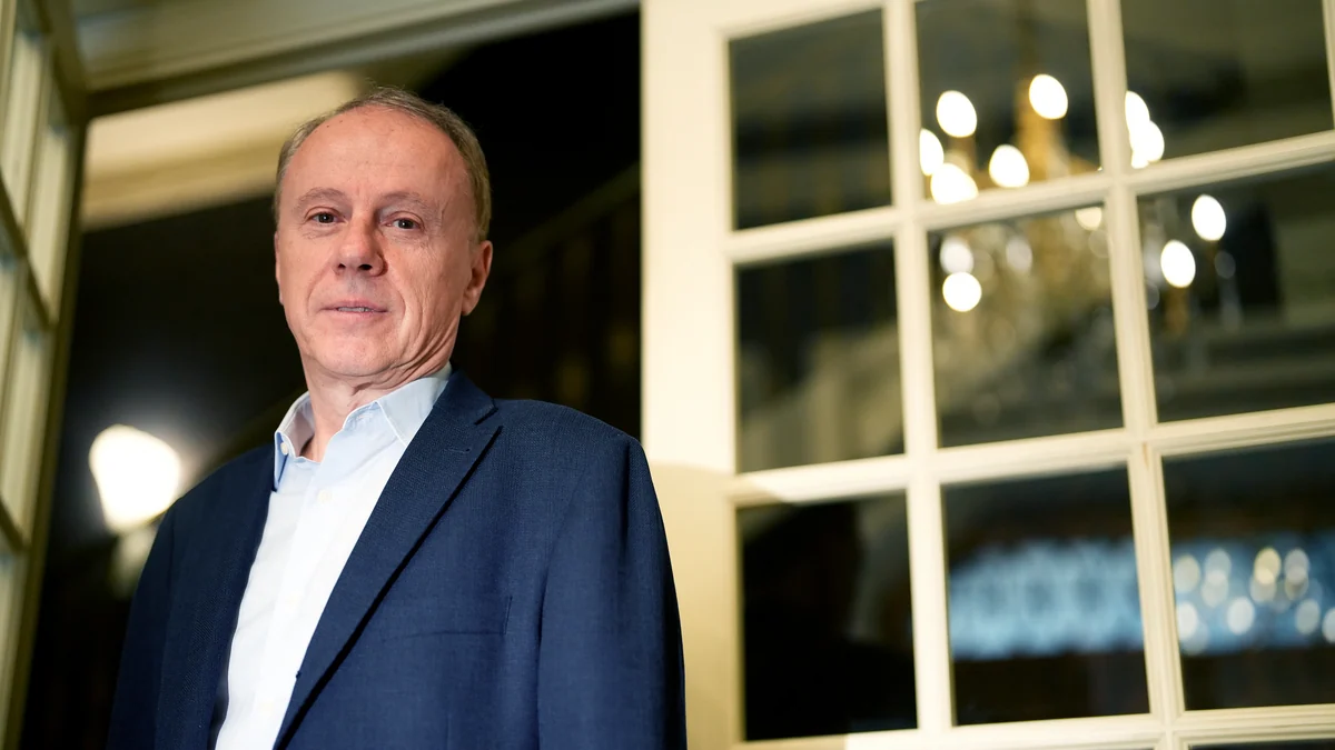 Vladan Djokic, rector de la Universidad de Belgrado: "La realidad es que Serbia no es libre"