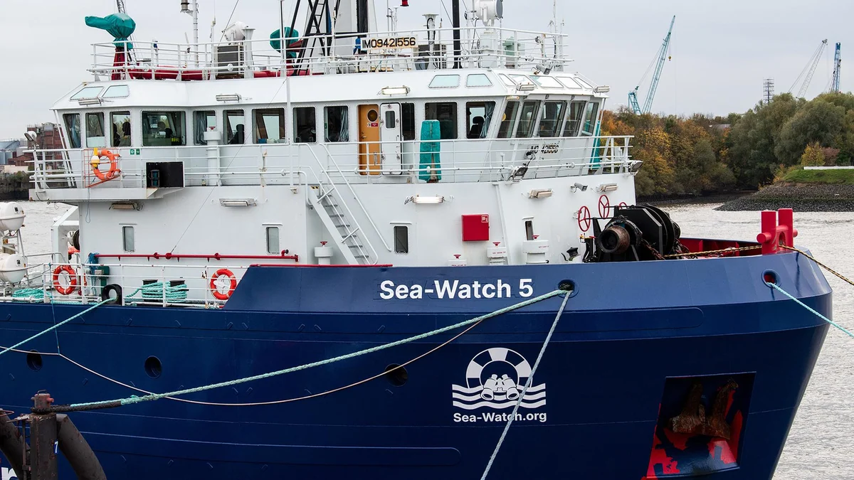 Rettungsschiff "Sea-Watch 5" meldet Beschuss durch libysche Küstenwache