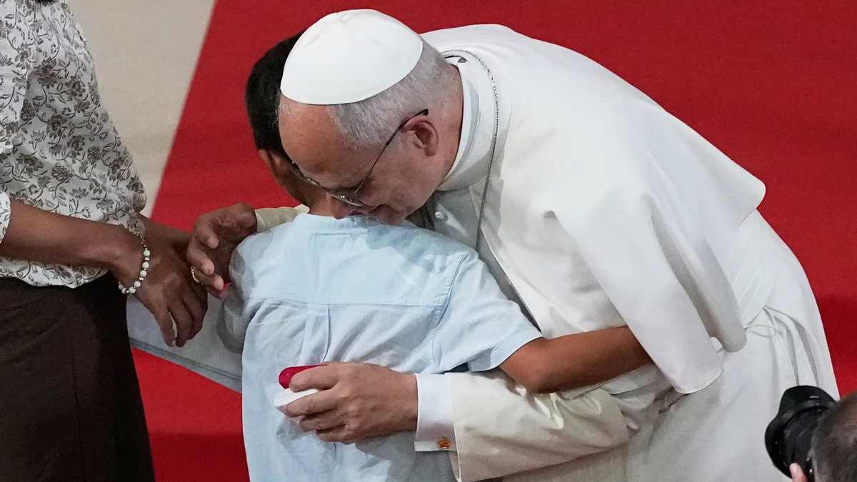 Renzo, el niño de Sant Agustí, pregunta a León XIV si de pequeño quería ser Papa: “Creo que nunca lo pensé”