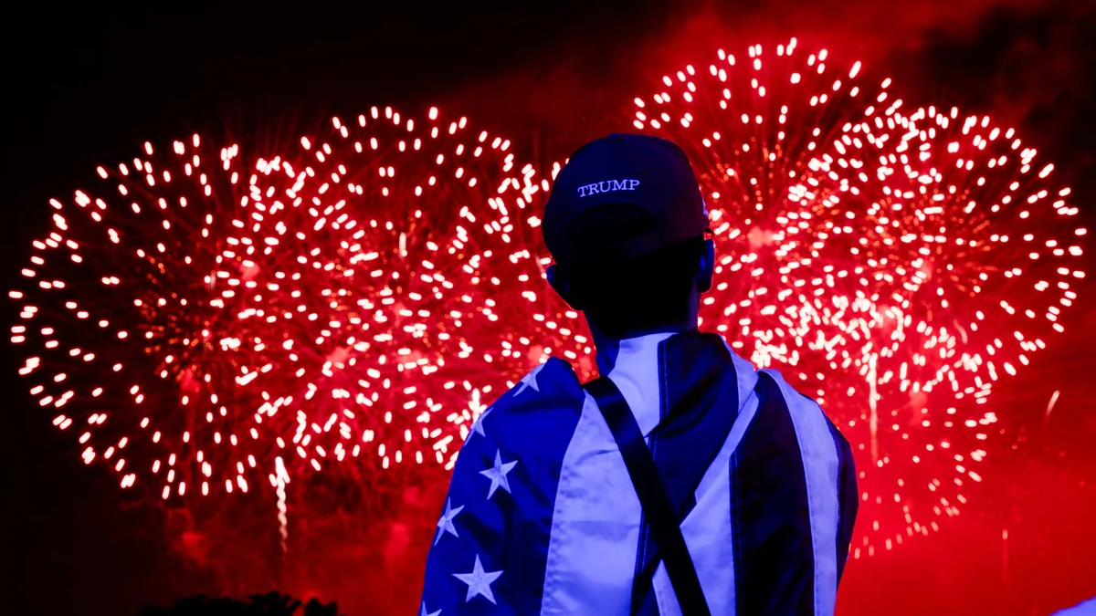 Fuegos artificiales, ola de calor, hot dogs y política: así celebró Estados Unidos sus 250 años