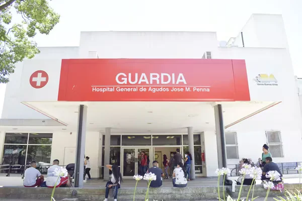 Una mujer fue apuñalada por su pareja en Bahía Blanco: sus dos hijos tenían cocaína en sangre