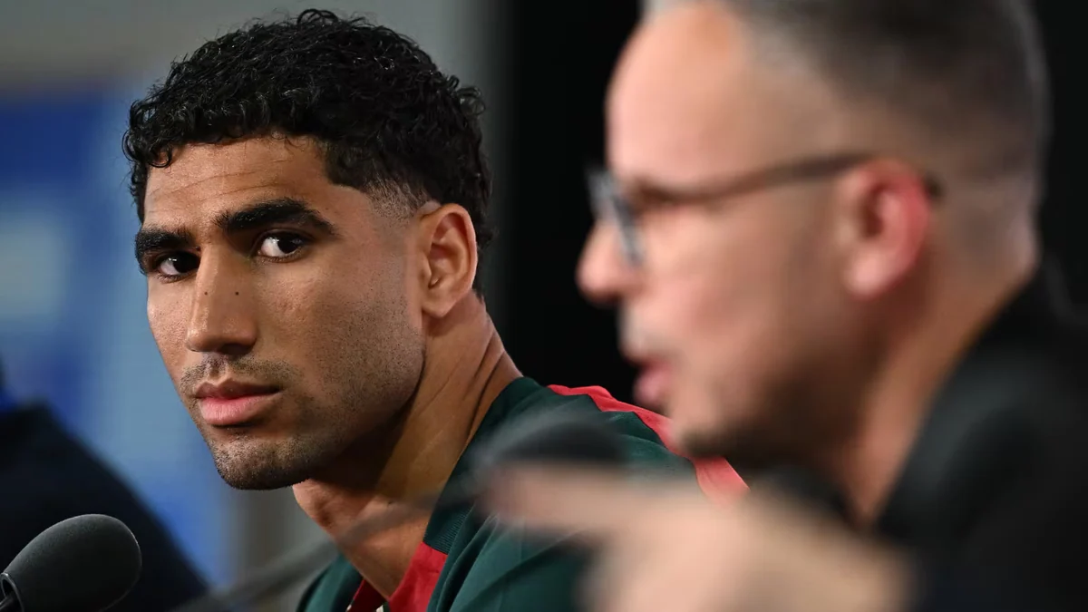 Achraf Hakimi, estrella de Marruecos, defiende a periodista mexicano en conferencia de prensa del Mundial
