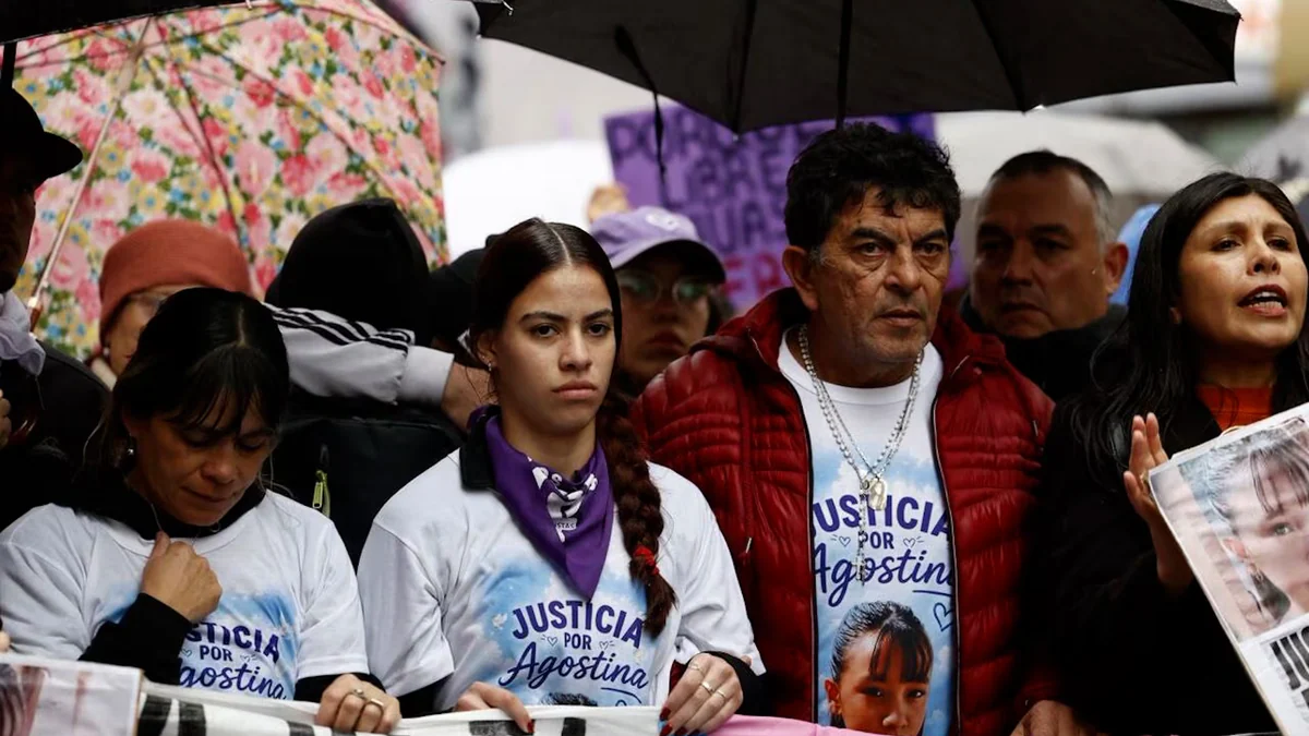 Femicidio de Agostina Vega, en vivo: la familia materna marcha por Ni Una Menos mientras trasladan los restos para el velorio