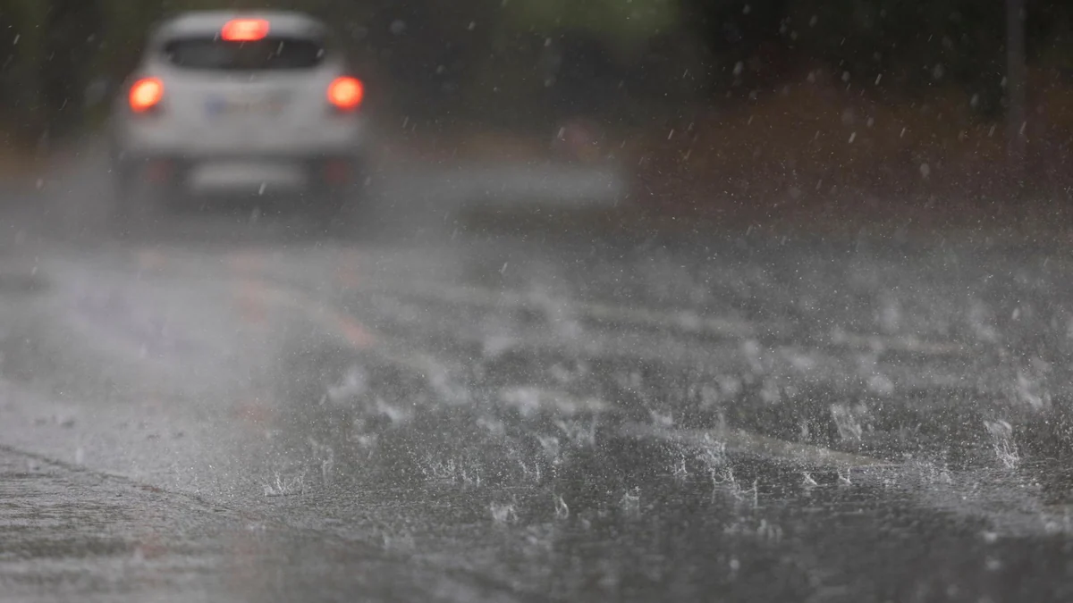 Warnung des DWD: Hitzewelle und Gewitter über Deutschland