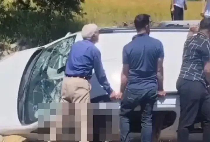 Hafif ticari araca silahlı saldırıda öldü, eşi ve oğlu yaralandı
