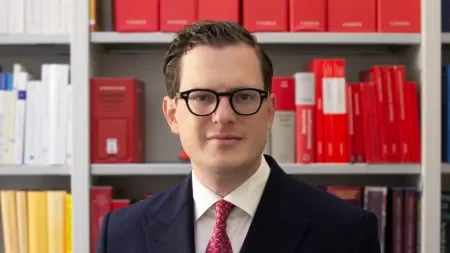 Bundestag wählt Juraprofessor Moritz Hennemann neuen Datenschutzbeauftragten