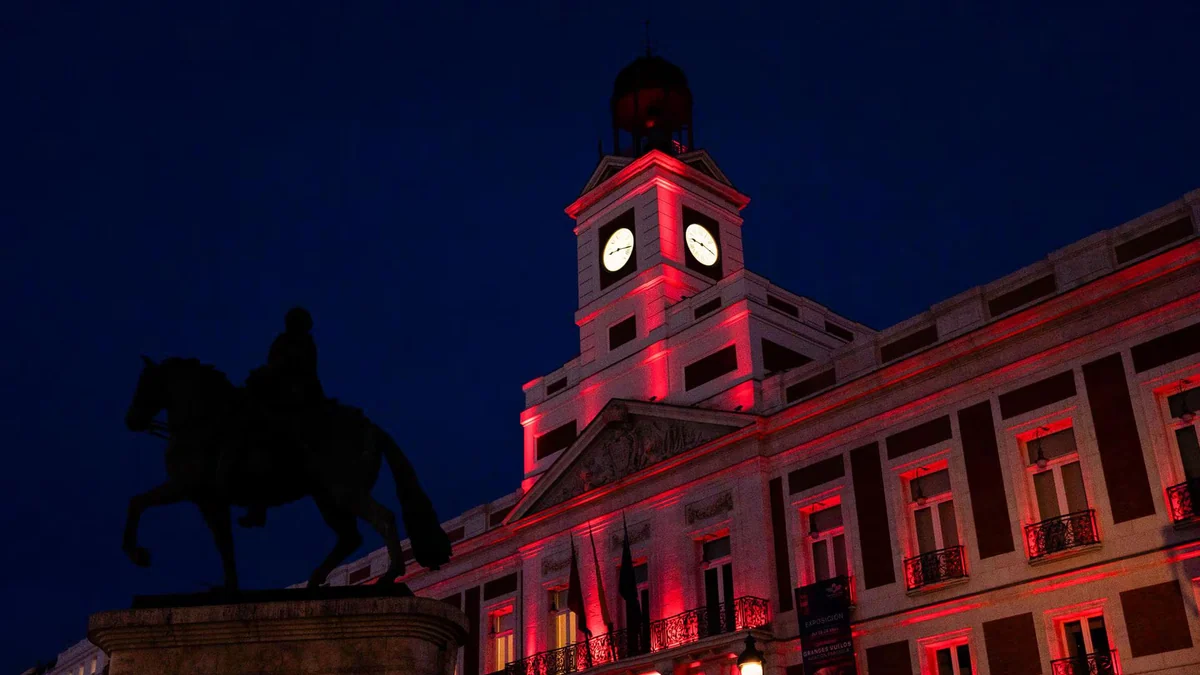 Correos se iluminará esta noche con la bandera de España por el triunfo de la selección en Mundial