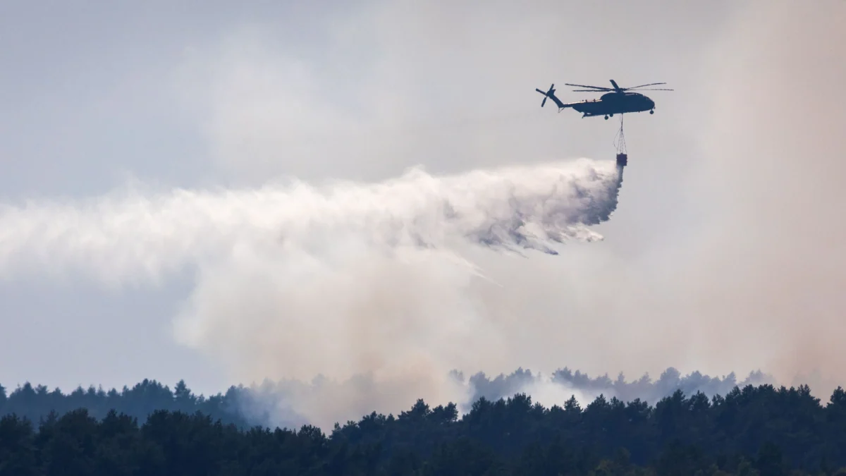 Brand im Müritz-Nationalpark: Bundeswehr hilft bei der Löschung mit Hubschraubern
