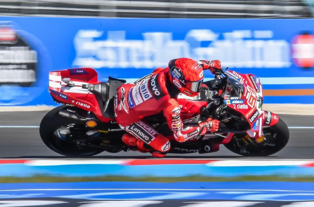 Marc Márquez manda sin oposición en la 'sprint race' del GP de Hungría