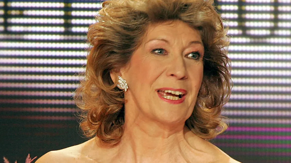 La mezzo-soprano Felicity Lott souffre d’un cancer en phase terminale, mais continue de « s’amuser comme une folle »