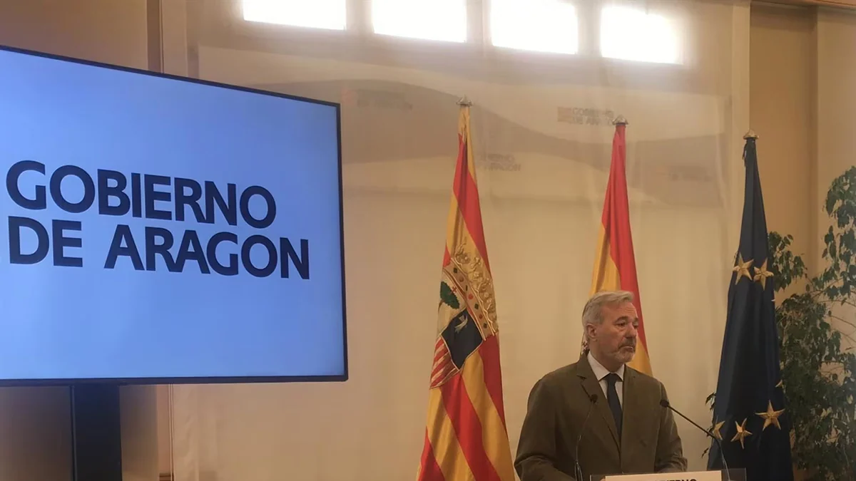 Azcón cree que las informaciones del caso Plus Ultra "complican" el futuro judicial del expresidente Rodríguez Zapatero