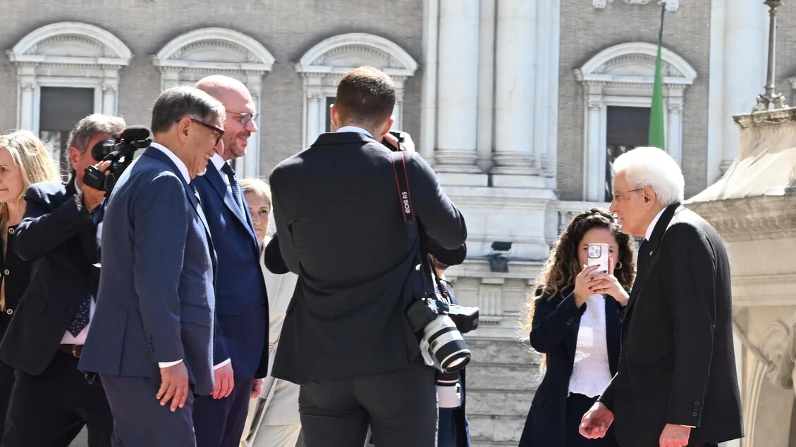 Mattarella: "Oggi alla Camera rendiamo onore ai Padri costituenti"