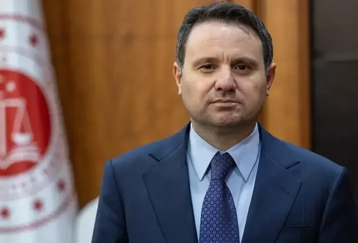 Bakan Gürlek duyurdu: 81 ile “Organize Suç Örgütleri ile Mücadele” konulu yeni genelge gönderildi