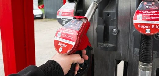Tankrabatt: Verkehrsminister Schnieder dämpft Erwartungen an Verlängerung