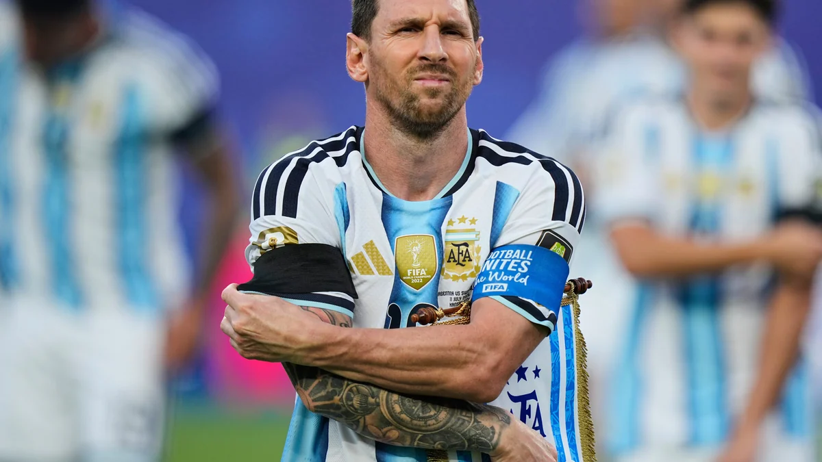 La actitud de Messi tras el triunfo de Argentina: el premio consuelo al goleador de Suiza y el encuentro con una leyenda