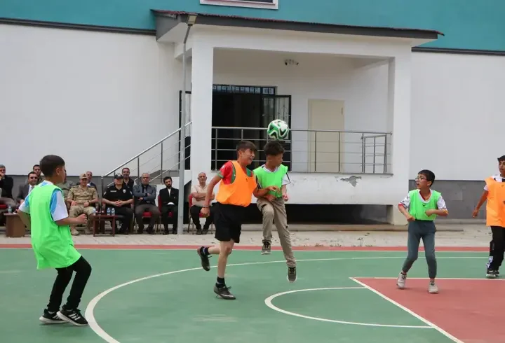 Kaymakam Bıçak, öğrencilerin yıl sonu etkinliklerine katıldı