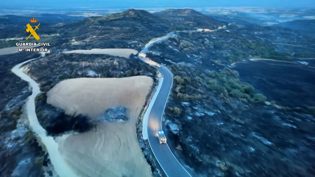 Así se ve desde el aire la zona arrasada por el incendio de Orés