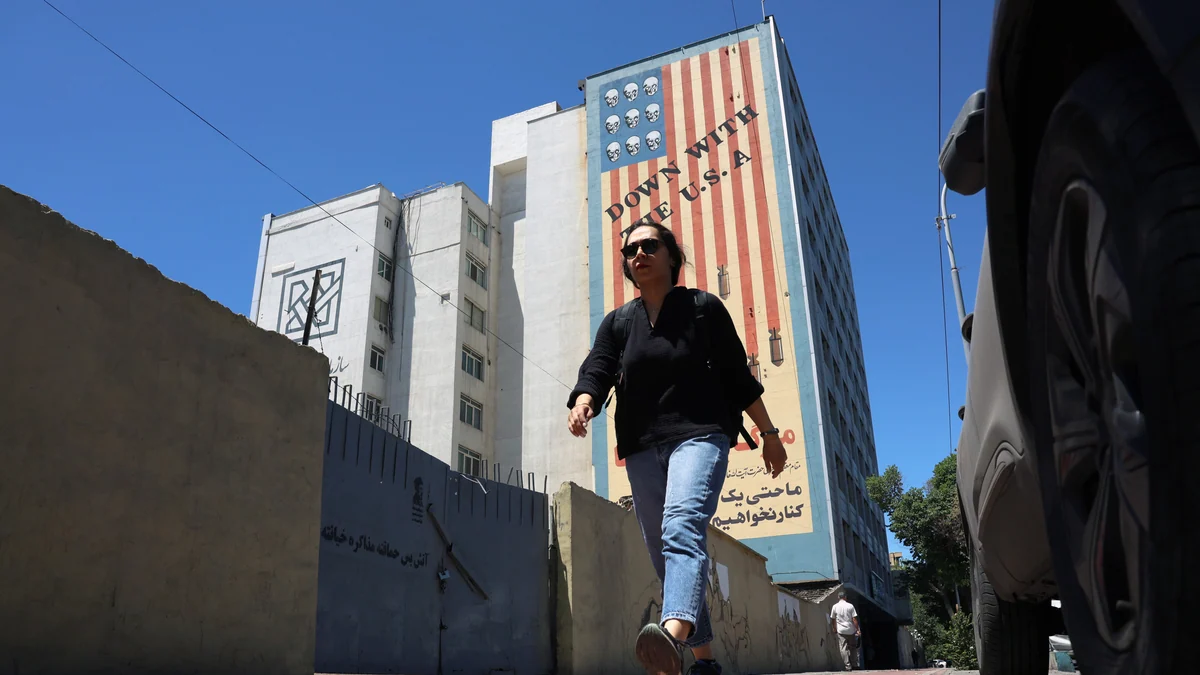 Irán acusa a EE UU de violar la tregua por atacar objetivos militares y amenaza con responder