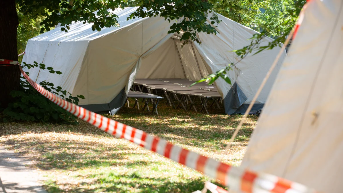 Unterkunft für Obdachlose: „Die Zelte müssen so schnell wie möglich abgebaut werden“