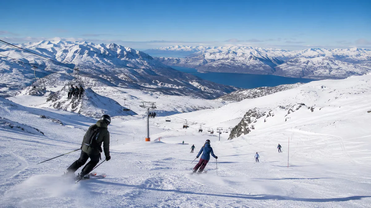 Los centros de esquí refuerzan la logística ante el pico de las vacaciones de invierno