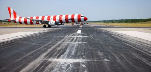 Ferienflieger: Condor-Management offen für Käufer aus Golfregion oder Türkei