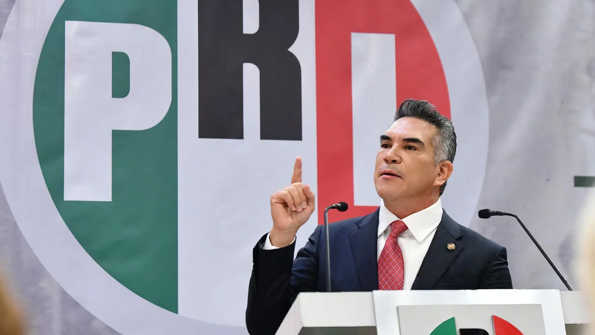 Alito Moreno acusa que integrantes de Morena viajan a Estados Unidos para entregar información