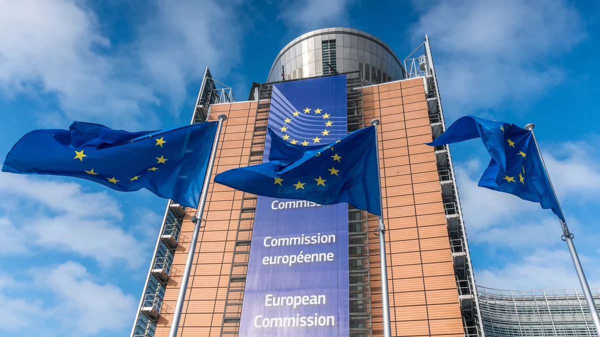 Eurobonos rentables, prácticos, a ras de suelo