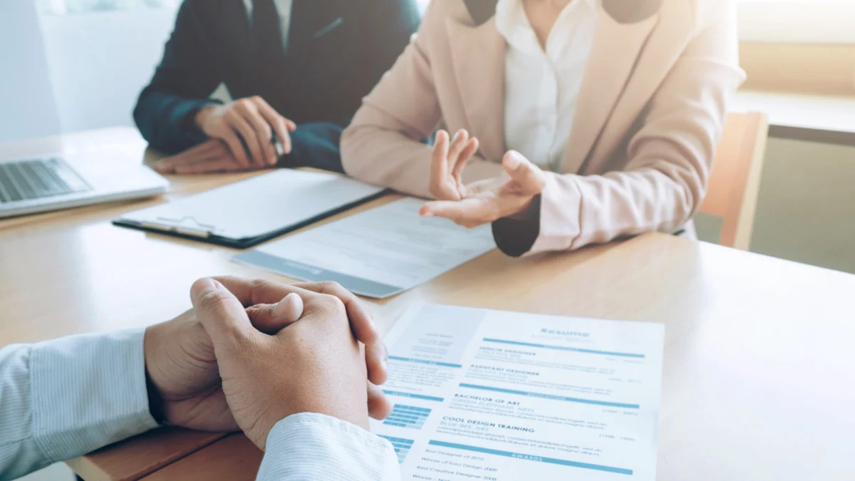 La transparencia salarial en las ofertas de trabajo tendrá que esperar: los candidatos seguirán sin conocer su sueldo en las entrevistas