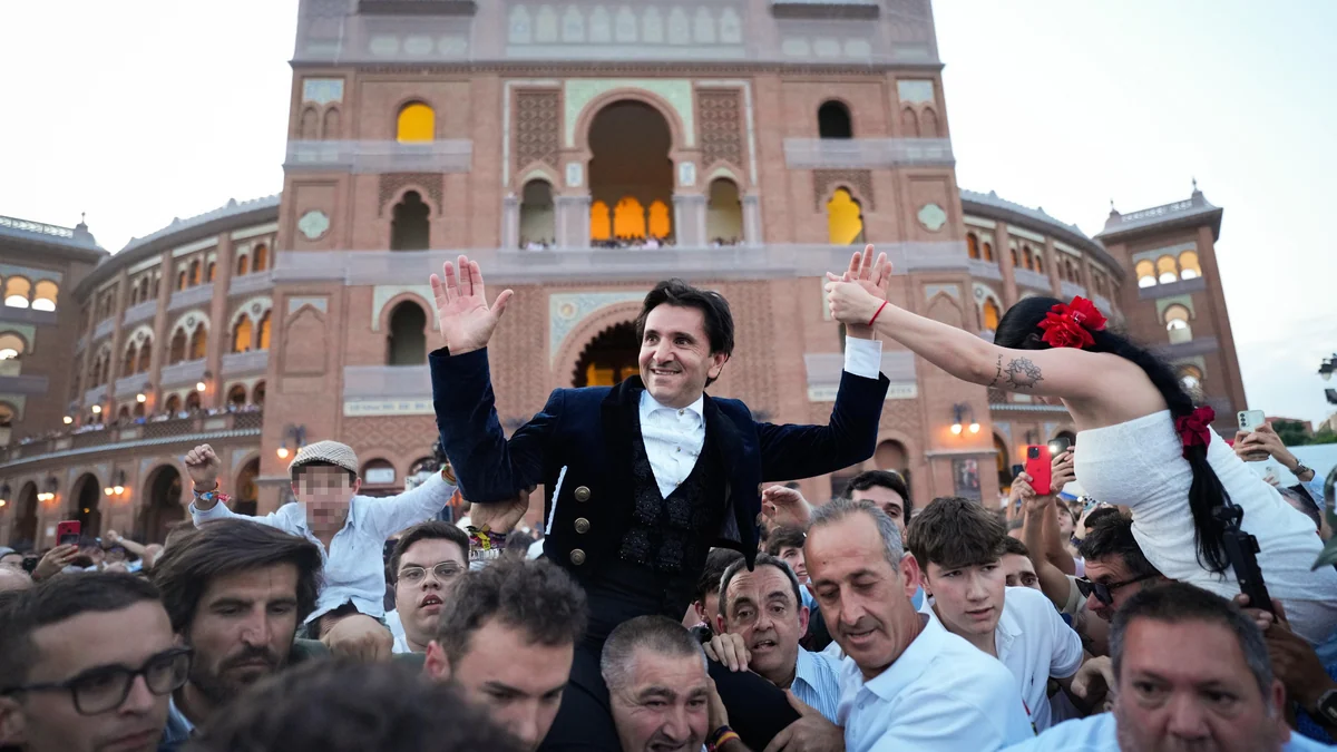 El rejoneador Diego Ventura consigue, por fin, su vigésima salida a hombros en Las Ventas