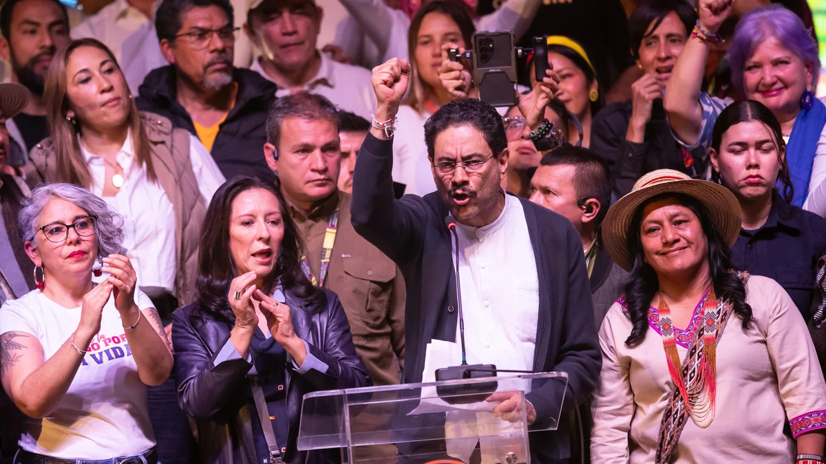 Iván Cepeda reconoce el preconteo, pero pide esperar el escrutinio: “No es un dato oficial ni vinculante”