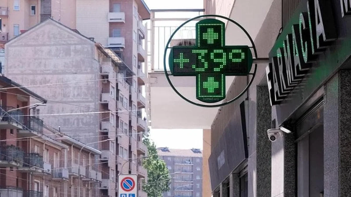 Caldo, oggi quattro città da bollino rosso: ma sono in arrivo violenti temporali. Ecco dove