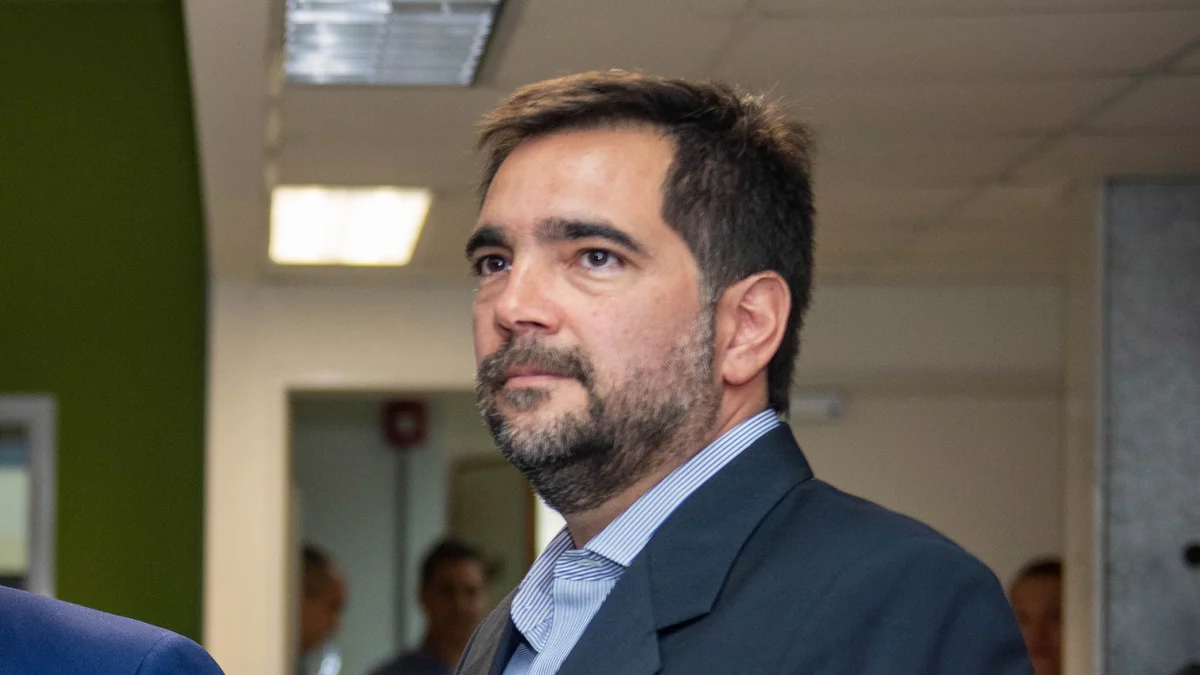 Arsat: peritan equipos de espionaje e investigan los 2,4 millones de dólares que le secuestraron a Facundo Leal