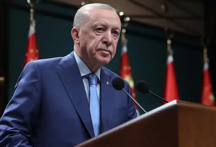 SON DAKİKA HABERİ: Cumhurbaşkanı Erdoğan: Muhalefet ucuz siyaset peşinde koşuyor