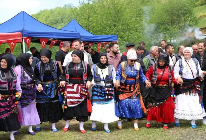 Trabzon'da Hıdırellez Şenliği düzenlendi