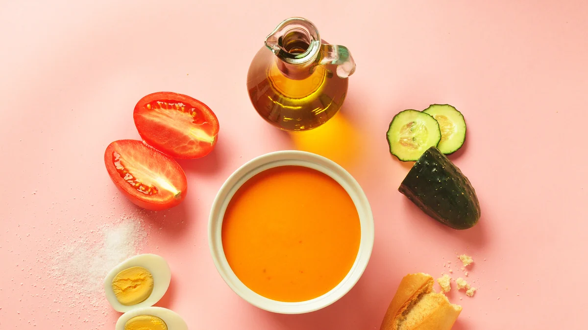 Por qué el gazpacho es un superalimento y cómo puedes hacer este plato (aún más) nutritivo