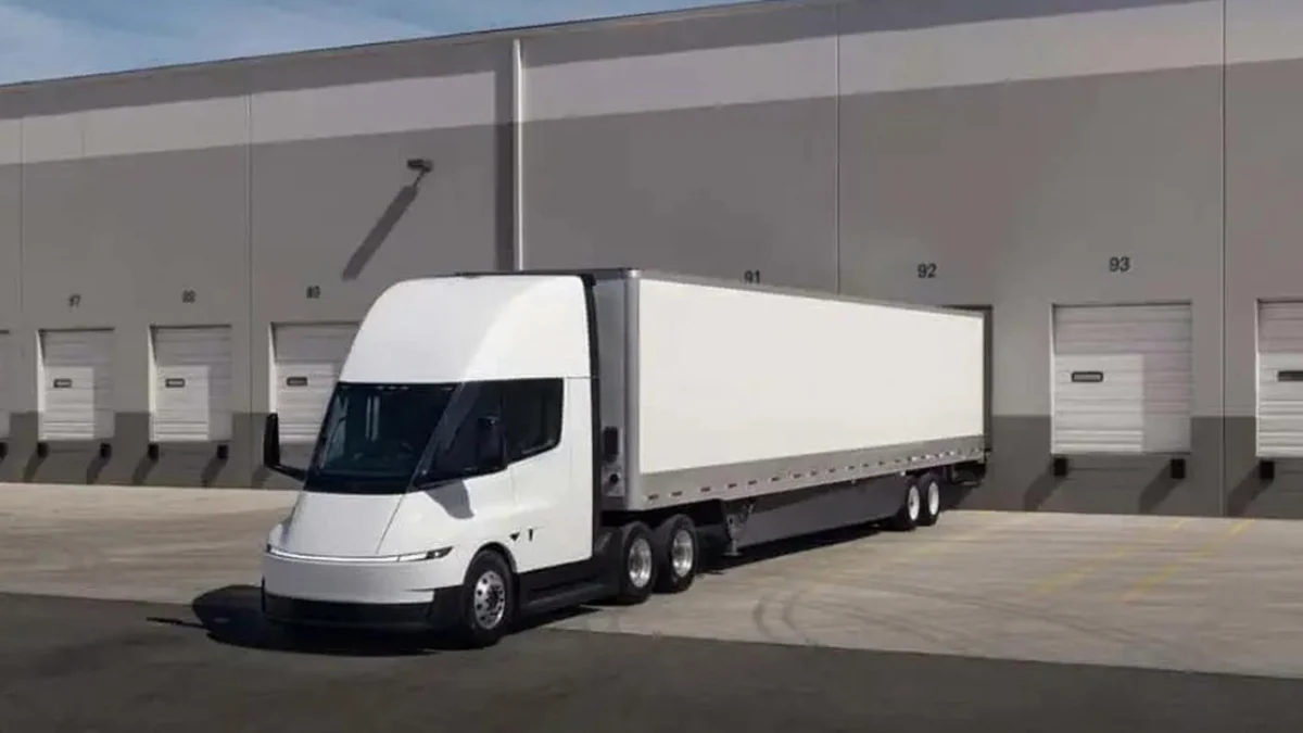 Tesla Semi'nin dev batarya kapasitesi ortaya çıktı: 822 kWsa paket ve 1,2 MW ultra hızlı şarj