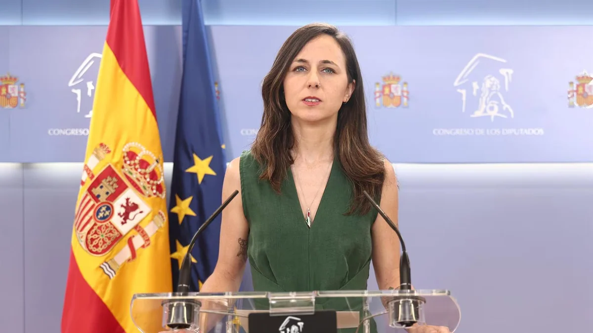 Podemos augura que Sánchez mostrará "pleitesía" a Trump y a la OTAN pese a recurrir al lema del 'No a la guerra'