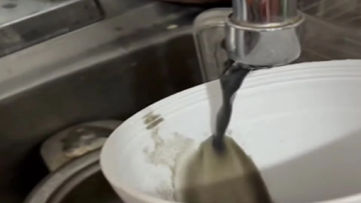 Agua contaminada en Guadalajara: autoridades recomiendan comprar garrafones