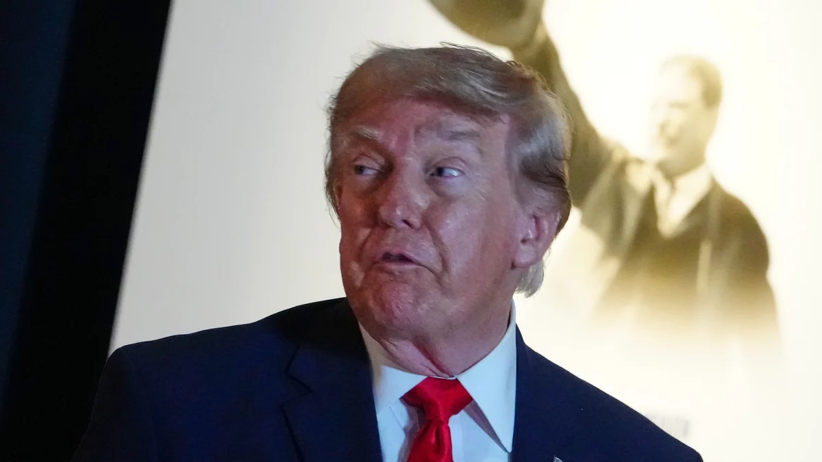 Trump, aprovecha una cláusula de revisión fijada en 2020 y opta por no renovar el T-MEC que seguirá en vigor una década con negociaciones anuales